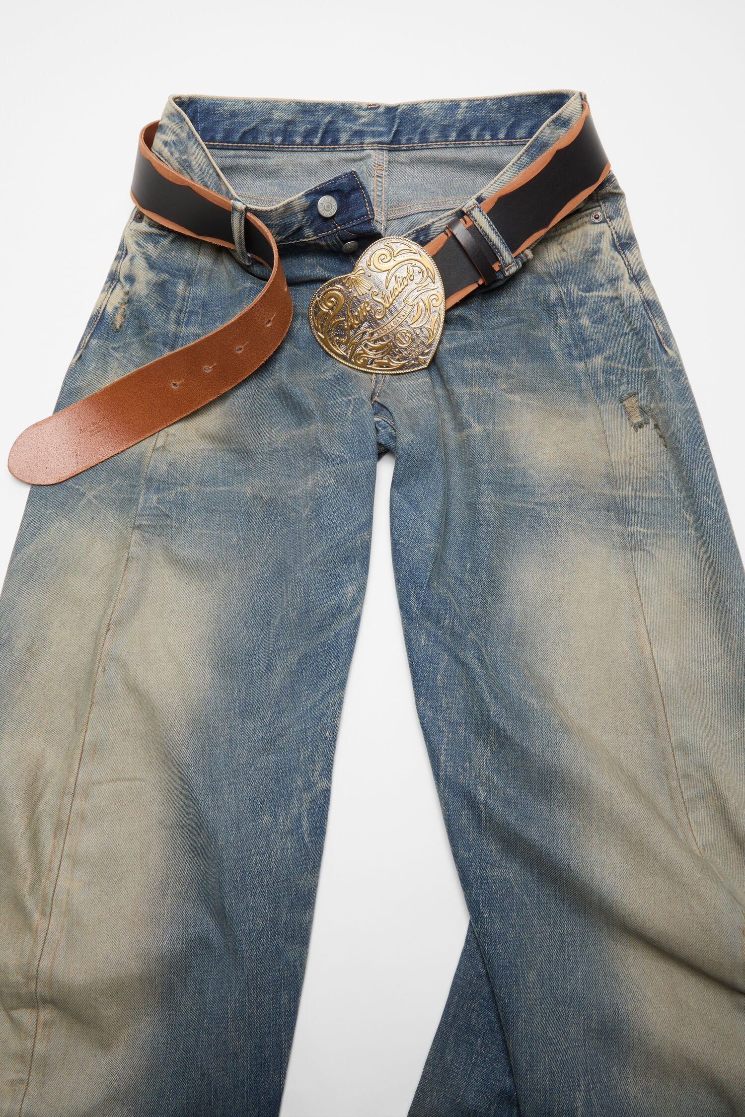 Heart logo buckle belt